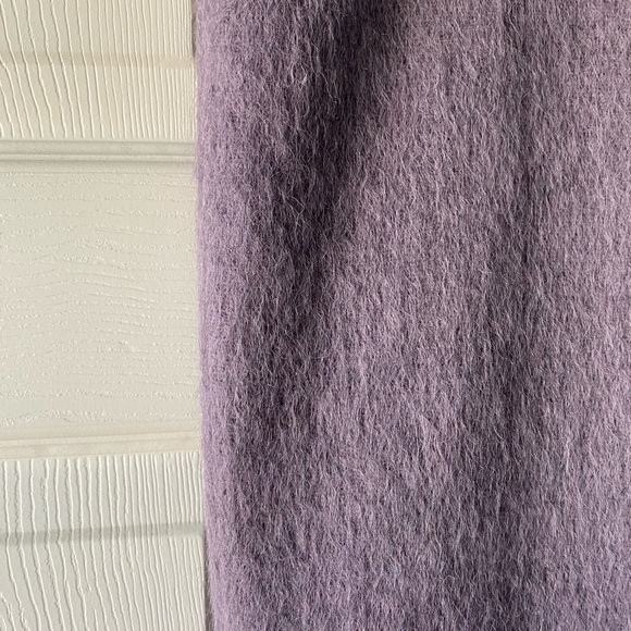 Fun mohair textured lavender skirt - Picture 2 of 3